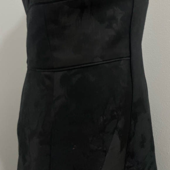 Vera Wang NWT Midi size 8 - Picture 3 of 4